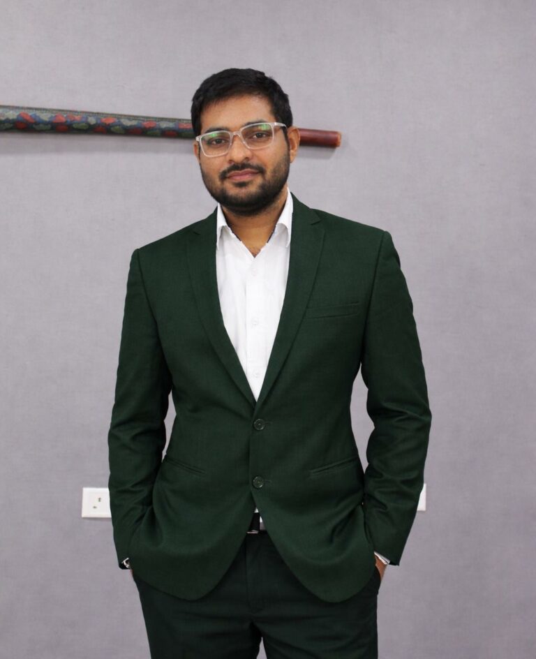 Hari Lawyer